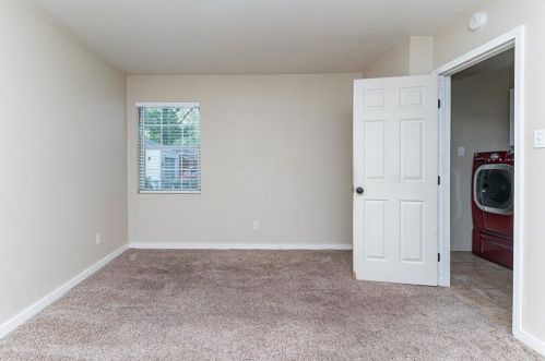 1210 Gilpin Ave, Dallas TX  75211-6019 exterior