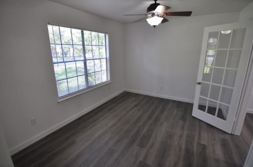 12223 Antoinette Pl, Austin TX  78727-5320 exterior