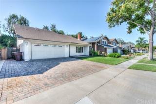 6036 Calle Cedro, Anaheim CA  92807-3208 exterior