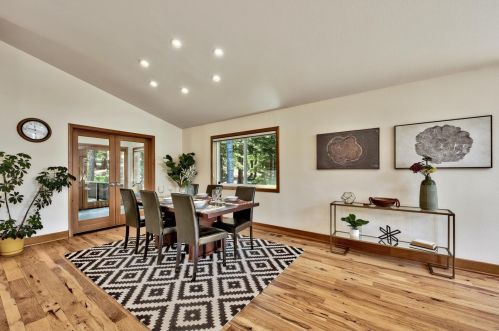 11455 Sitzmark Way, Truckee CA  96161-6163 exterior