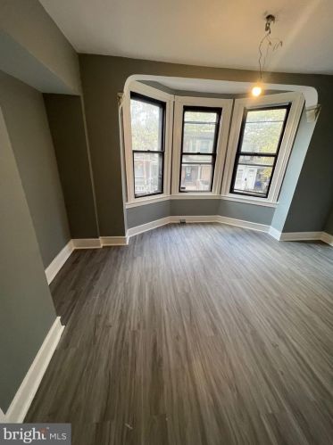 3721 10th St, Philadelphia PA  19140-3122 exterior