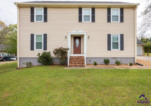 106 Oaks Ln, Warner Robins, GA 31088-6290