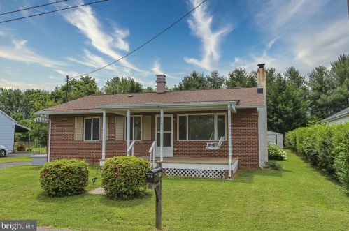 260 F St, Purcellville, VA 20132-3211