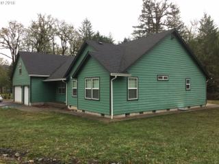 272 Schloeman Ln, Glide, OR 97443-9735