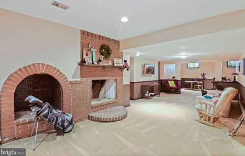 17501 New Hampshire Ave, Ashton MD  20861-9791 exterior