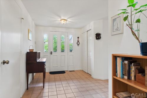 565 Sayre Dr, Princeton, NJ 08540-5856
