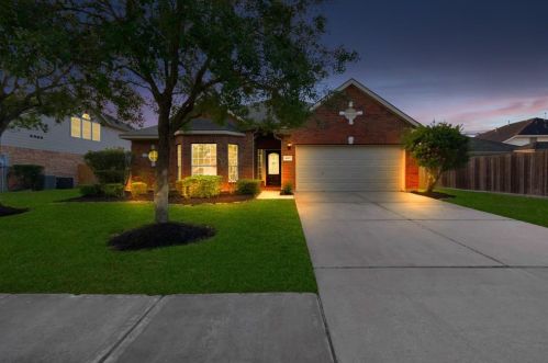4812 Lakefront Terrace Dr, Pearland, TX 77584-5978