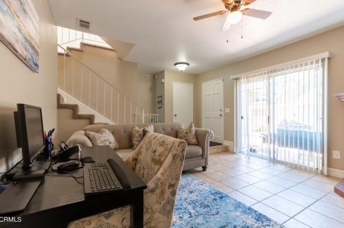 5204 Columbus Pl, Oxnard, CA 93033-8475