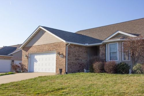 709 Ridge Rd, Foster Pond, IL 62298-3165