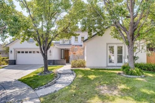 2616 Windrim Ct, Elk Grove, CA 95758-7479