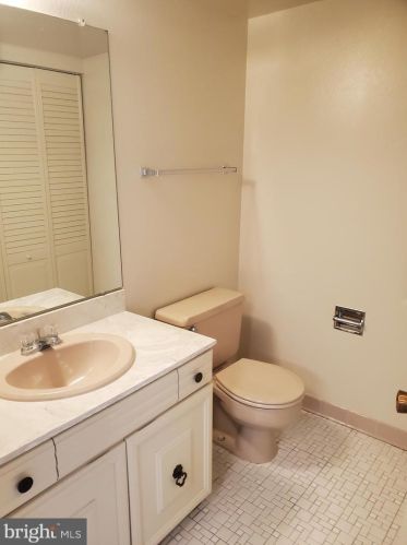 3623 Leisure World Blvd, Silver Spring MD 20906-1716 exterior