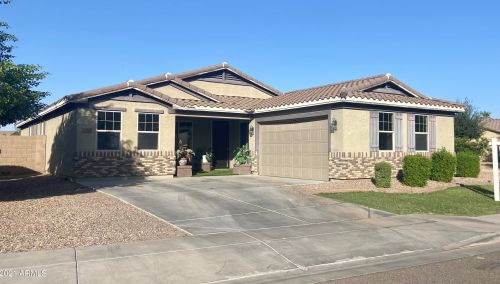 6717 76th Dr, Laveen, AZ 85339-7083