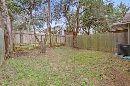 2617 Alcott Ln, Austin TX  78748-5666 exterior