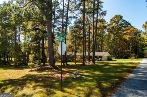 80 Fern Rd, Stockbridge, GA 30281-2118