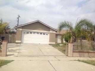 17290 Barbee St, Fontana CA  92336-2630 exterior