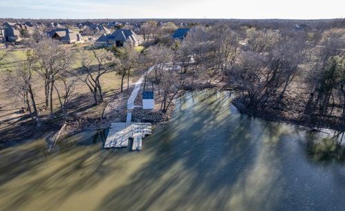 6300 Preferred Dr, Fort Worth TX  76179-8203 exterior