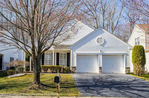 65 Rolling Meadows Blvd, Tinton Falls, NJ 07712-8531