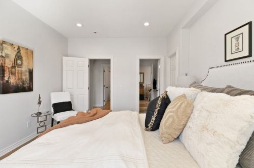 16 Dreamlight, Irvine CA  92603-4258 exterior