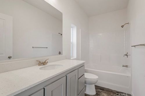 5826 Black Olive Dr, Paradise CA 95969-4900 exterior