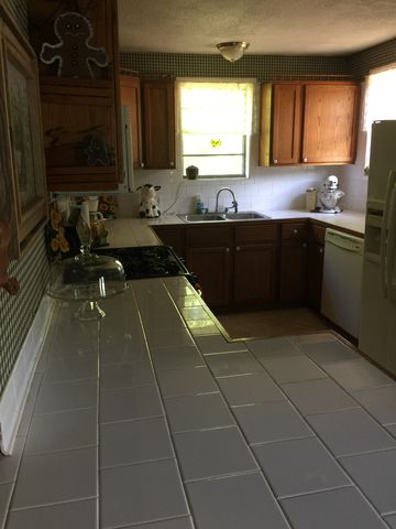 26255 Sacred Heart Rd, Maud, OK 74854-9541