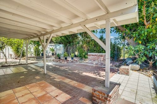 1927 Chateau Ave, Anaheim CA  92804-4409 exterior