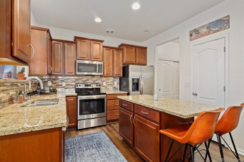 80 Newbern Way, Aurora CO  80018-1728 exterior