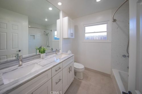 2062 Flower St, Santa Ana CA 92706-1928 exterior