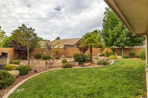 1630 2450, Saint George UT 84790-6228 exterior