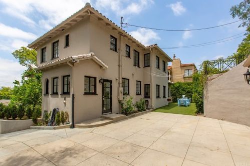 815 Mountain St, Glendale CA  91202-1037 exterior