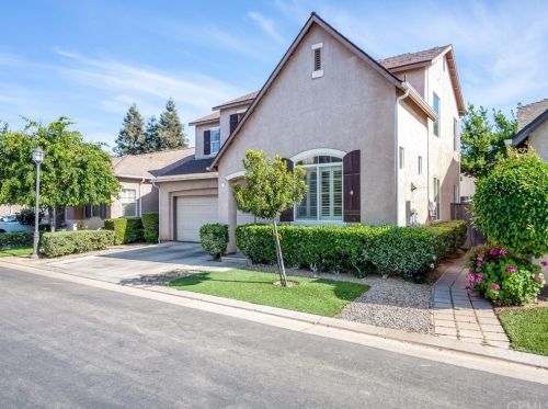 634 Edinburgh Ln, Clovis, CA 93619-9100