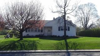 401 Spring Garden St, Carlisle, PA 17013-2557