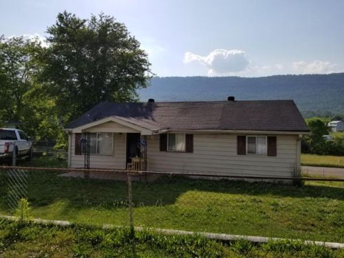 925 Maple St, Powells Crossroads, TN 37397-5133