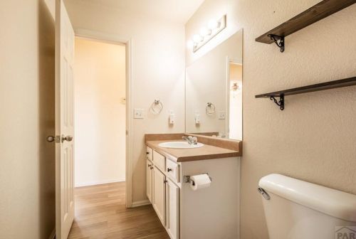 946 Palomar Dr, Pueblo CO  81007-2641 exterior