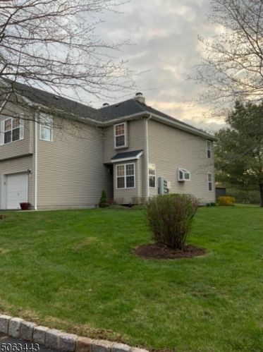 2 Arcola Way, Annandale, NJ 08801-1638
