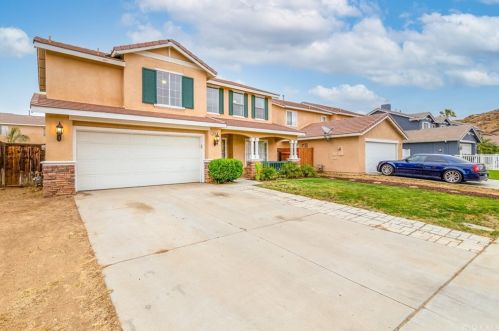 1026 Whispering Wood Ln, Perris, CA 92571-9446
