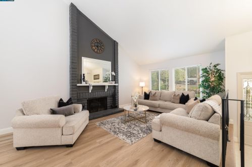 1341 Sussex Way, Concord CA  94521-3418 exterior