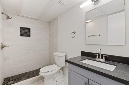 2633 Via Cordova, Carrollton TX 75006-4656 exterior