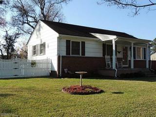 505 Delham Rd, Portsmouth, VA 23701-2122