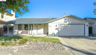 4921 Omar St, Fremont, CA 94538-3247