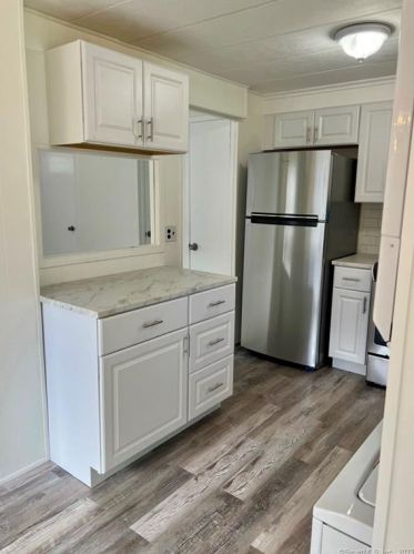 14 Swan Lake Trl, Deep River CT  06419-1252 exterior