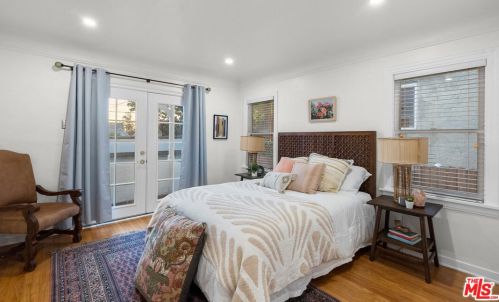 1125 Cedar St, Glendale CA  91207-1728 exterior