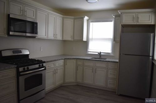 452 Preakness Ave, Paterson NJ  07502-1109 exterior