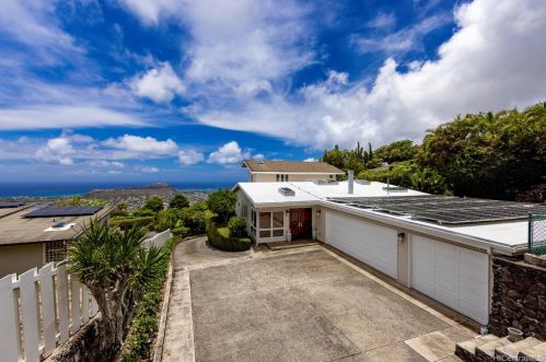 5140 Maunalani Cir, Honolulu HI  96816-4020 exterior