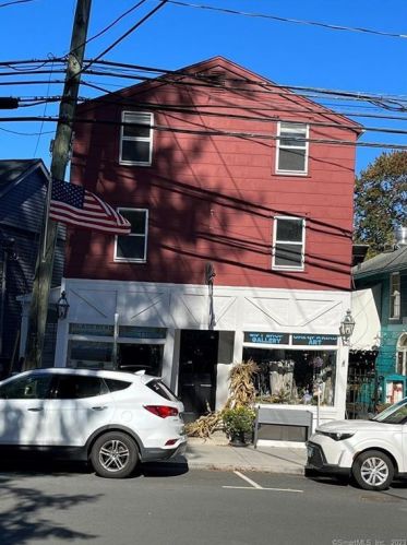51 Main St, Chester, CT 06412-1311