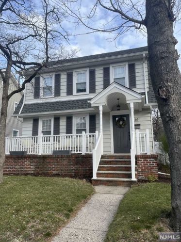 61 Shelby St, Dumont, NJ 07628-3111