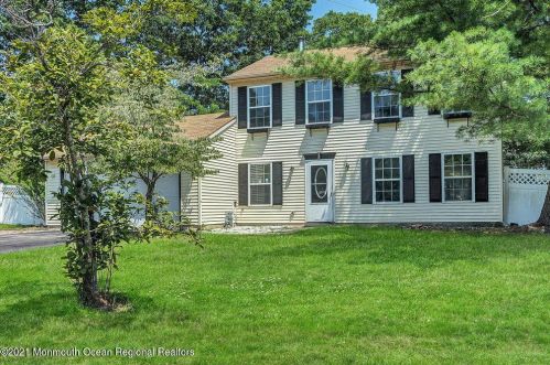38 Nature Blvd, Jackson Twp, NJ 08527-4163
