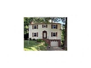 802 Wilkie Dr, Charleston WV  25314-1006 exterior