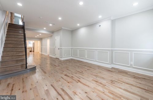 1621 10th St, Philadelphia PA 19148-1132 exterior