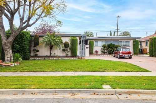 1323 Gage Ave, Fullerton, CA 92833-4622