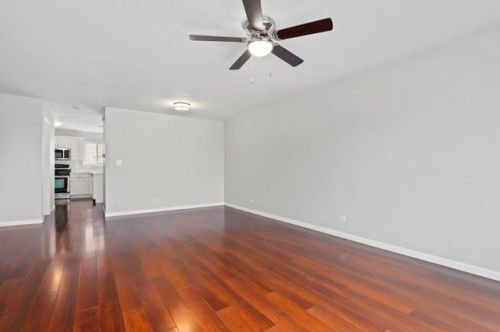 902 Galway Ln, Pingree Grove IL  60140-9174 exterior